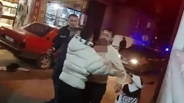 Tartıştığı husumetlisi boynundan bıçakladı
