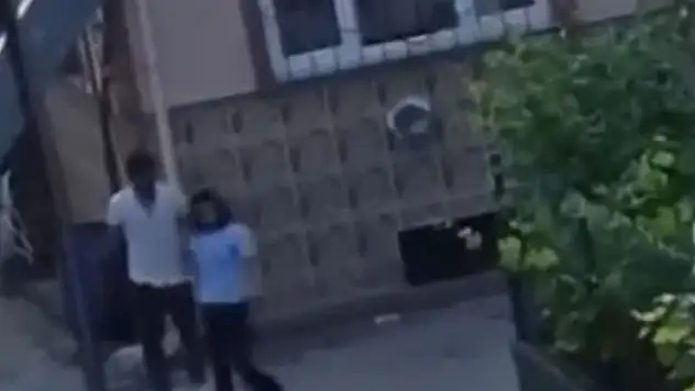 Tartıştığı kadını yol ortasında sürükleyip, zorla götürdü