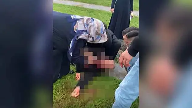 Tartıştığı kişi tarafından boğazından bıçaklanıp öldürüldü