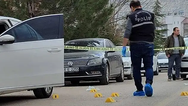 Tartıştığı oğlunu öldürüp intihar etti
