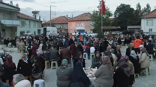 Taşağıl Mahallesinde iftar coşkusu