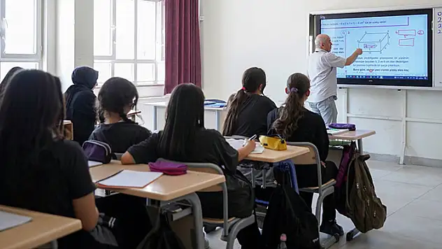 Taşıma yoluyla eğitime erişim hükümleriyle ilgili yönetmelik Resmi Gazete'de yayımlandı

