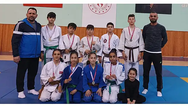 Taşkentspor Judo Takımı finalde 