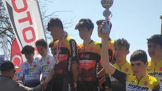 Taşkentsporlu pedallar Türkiye birincisi 