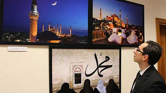 Tataristan'da 'Türkiye'nin Işığı' fotoğraf sergisi açıldı