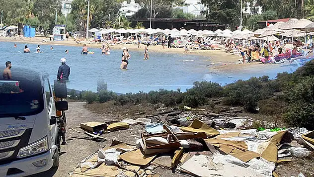 Tatilciler gitti, geriye çöpleri kaldı