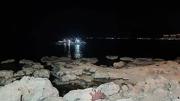 Tatilde gece denize giren kadın avukat boğuldu