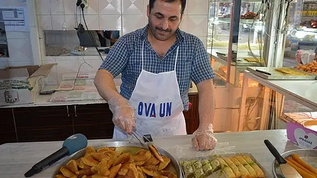 Tatlıcı Esnafı Ramazana Hazır