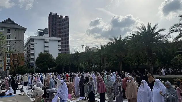 Tayland'da Kurban Bayramı namazı kılındı
