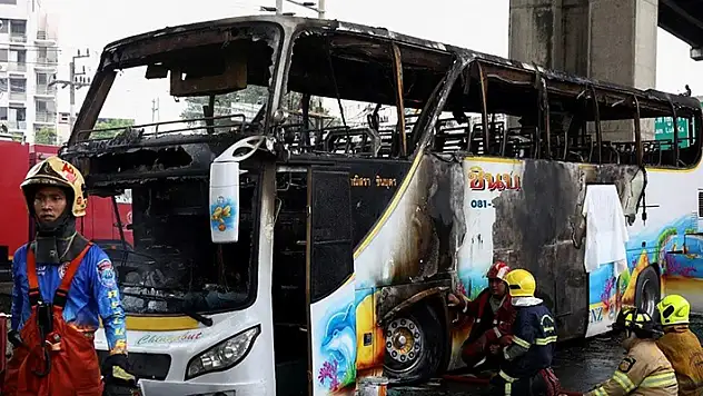 Tayland'da okul servisi yandı: 16 çocuk ve 3 öğretmen öldü
