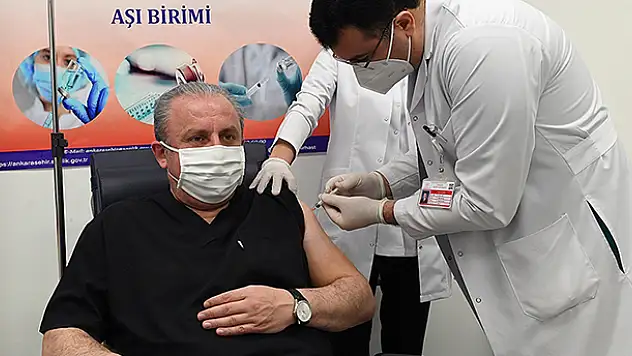 TBMM Başkanı Şentop Kovid-19 aşısı oldu