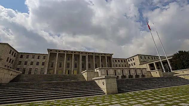 TBMM'de yeni yasama yılı açılışı geniş güvenlik önlemleri altında yapılacak! Sınırlama getirildi
