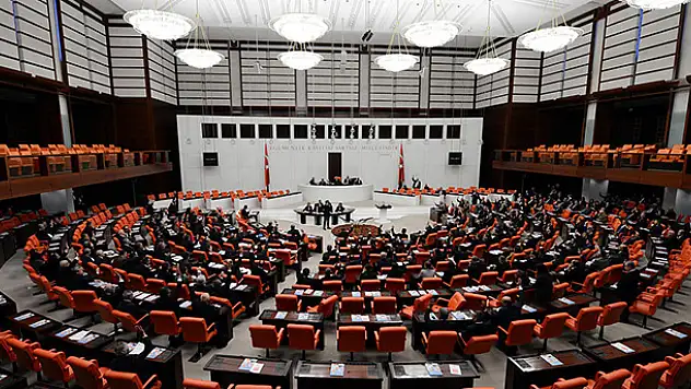 TBMM Genel Sekreter Yardımcıları görevlerinden alındı
