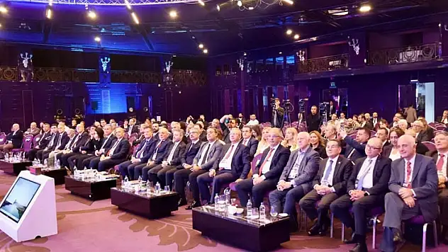 TBMM Yapay Zeka Araştırma Komisyonu raporunu tamamladı