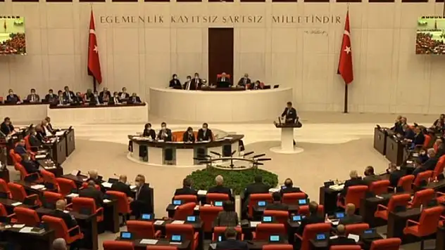 TBMM yeniden tatilde