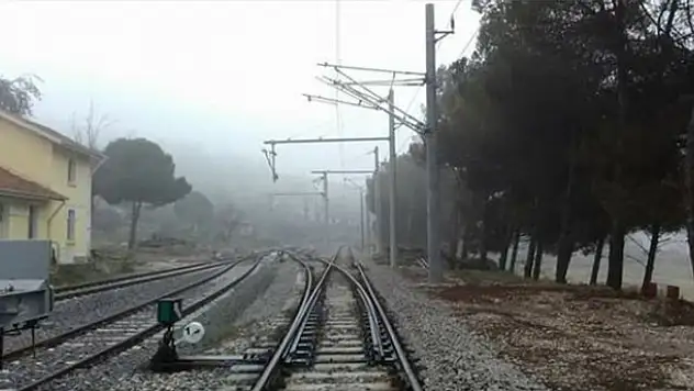 TCDD'den uyarı! Konya-Ankara arasında otla mücadele ilaçlaması yapılacak