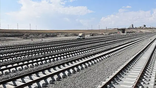 TCDD, Türkiye'yi 'demir ağlarla' örmek için bu yıl birçok proje tamamlayacak