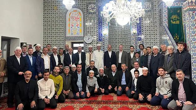 TDBB Başkanı Altay Yunanistan'daki Türkler ile buluştu
