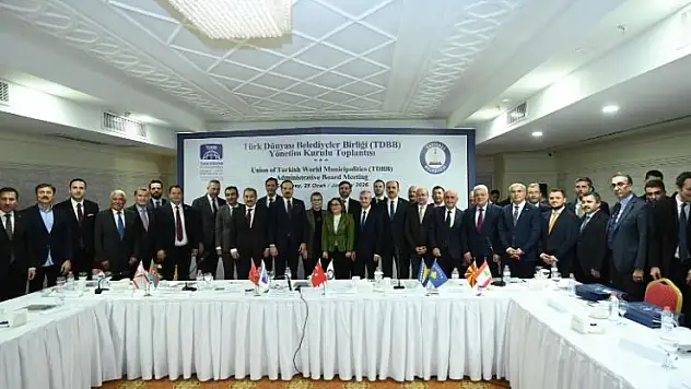 TDBB Yönetim Kurulu Toplantısı Ak Parti Genel Başkan Yardımcısı Zorlu'nun katılımıyla yapıldı