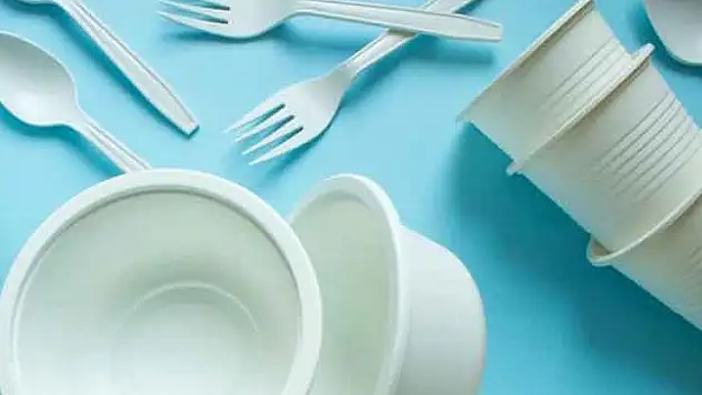 Tek kullanımlık bazı plastik ürünlerde kısıtlama 1 Eylül'de başlayacak