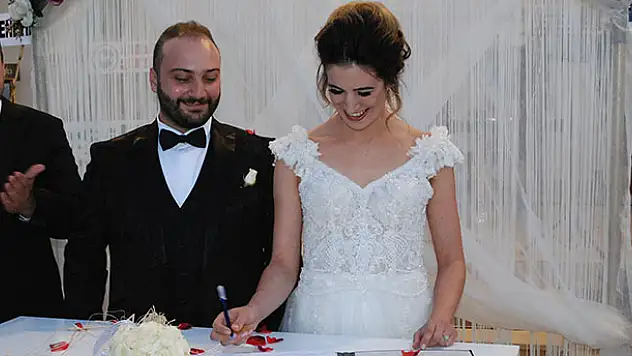 Teke ve Aytekin ailelerinin mutlu günü