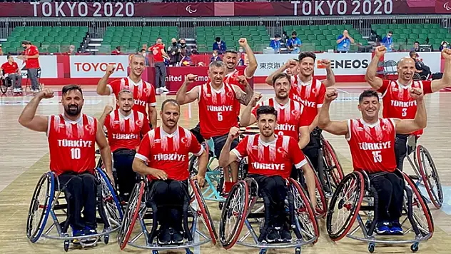 Tekerlekli Sandalye Basketbol Milli Takımı Tokyo'da çeyrek finalde
