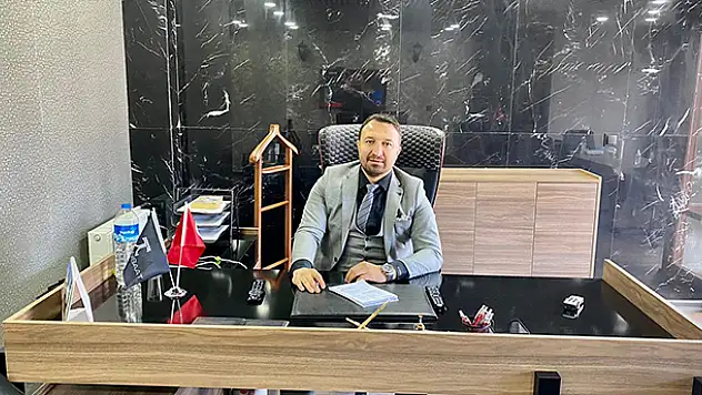 Tekin 'Faizlerin düşürülmesi sektörü canlandıracak'