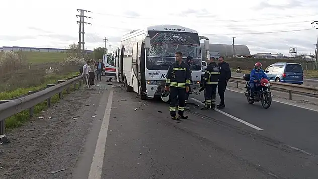 Tekirdağ'da işçi servisi askeri personel taşıyan servise çarptı: 16 yaralı
