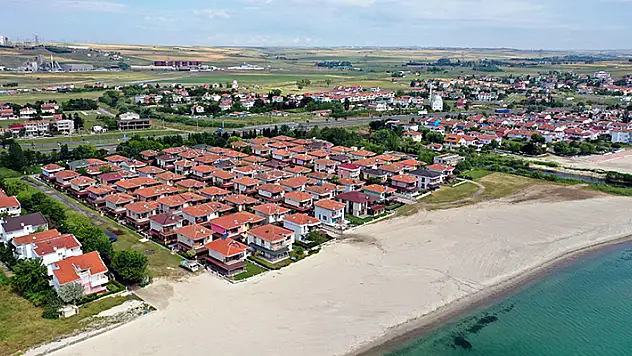 Tekirdağ'da yazlık konutlar, depremzedelere açılıyor

