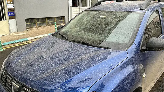 Tekirdağ ve Edirne'de toz taşınımı araçlar çamurla kaplandı
