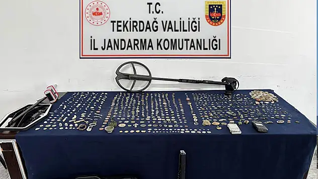 Tekirdağ'da bin 14 tarihi sikke ve obje ele geçirildi