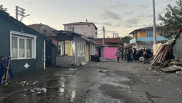 Tekirdağ'da cenaze evi savaş alanına döndü: 2 ölü, 2 yaralı