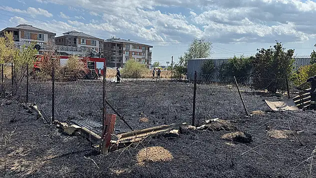 Tekirdağ'da çocuklar yangın çıkarıp kaçtı