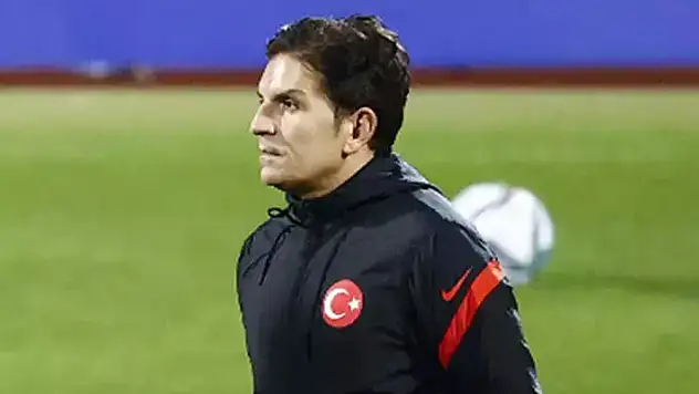 Teknik Direktör Stefan Kuntz'un, A Milli Futbol Takımı'nda yardımcılığını yapan Kenan Koçak da görevinden ayrıldığını duyurdu