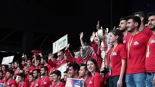 TEKNOFEST'te Selçuk Üniversitesine birincilik ödülü