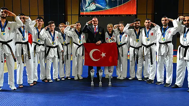 Tekvandoda tarihi başarı