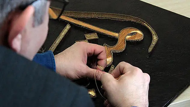 Tel ve çivi ile sanat
