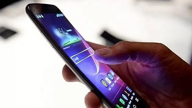 Telefon rehberleri internete sızdı!