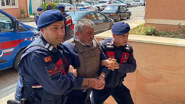 Telefonda tartıştığı köy muhtarını öldüren sanık, ağırlaştırılmış müebbet hapis cezasına çarptırıldı