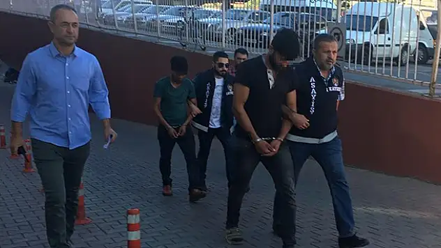 Telefonla 46 bin avro dolandıran şüpheliler Konya'da yakalandı