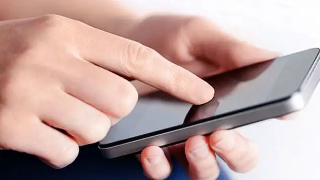 Telefonuna gelen mesaj başına iş açtı