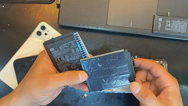 Telefonunu uzun süre şarjda bırakanlar dikkat: Uzmanından önemli uyarı
