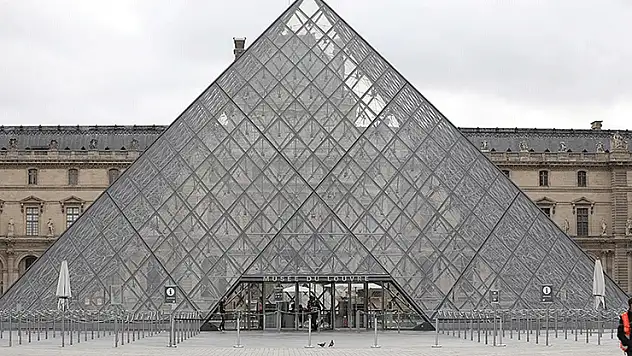 Telegram'ın kurucusu, Louvre soygununu 'Fransa'nın çöküşünün işareti' olarak değerlendirdi