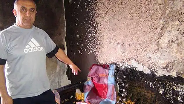 Televizyon patladı çıkan yangın evi kül etti