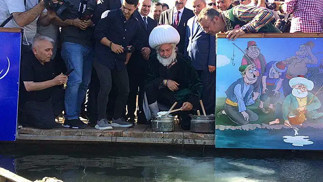 Temsili Nasreddin Hoca, göle maya çaldı
