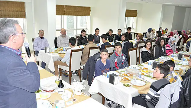 TEOG'DA başarılı öğrenciler Konya'yı gezdi