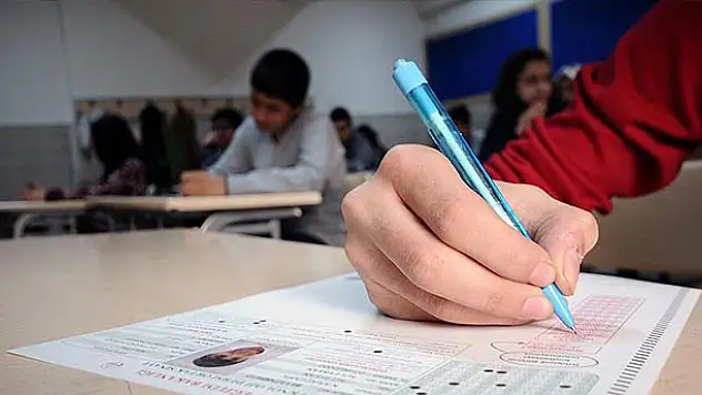 TEOG sınavında bir soru iptal edildi