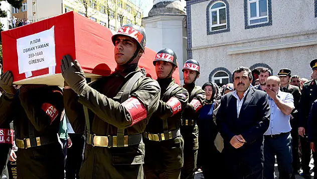 Terhis Olacağı Gün İntihar Eden Giresunlu Asteğmene Son Görev
