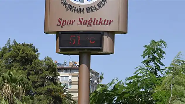 Termometreler 51 dereceyi gösterdi