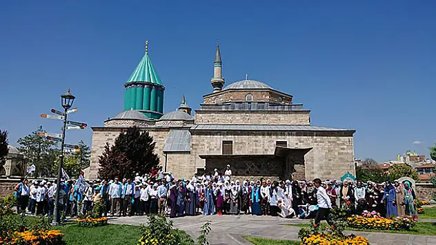 Terör mağduru öğrenciler Konya'yı gezdi